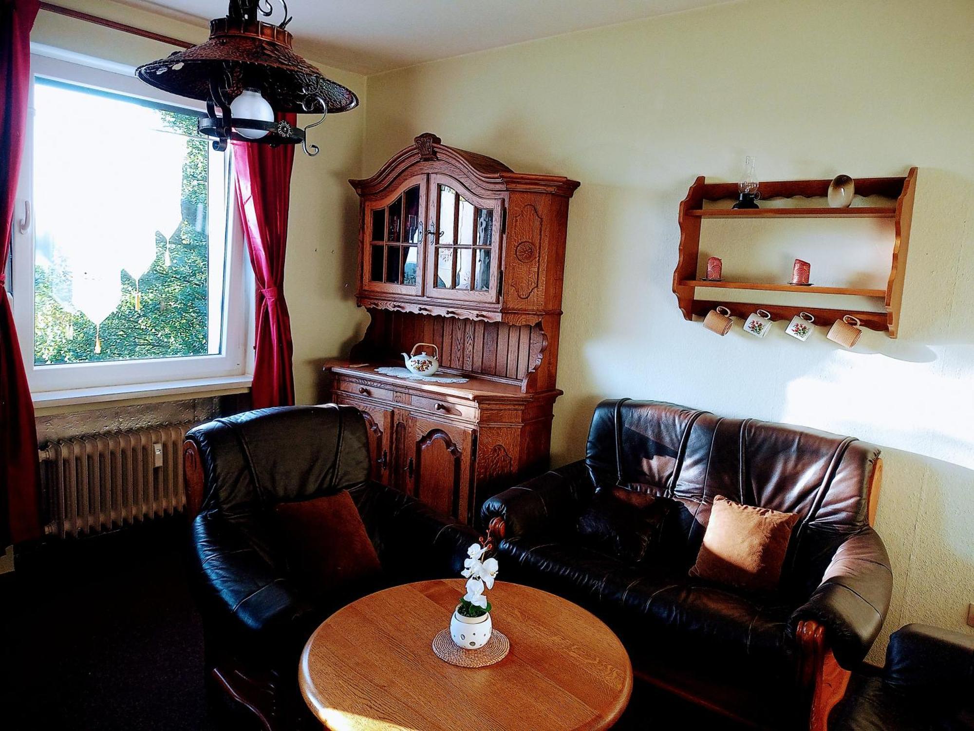 Ferienwohnung Endora Im Harzer Stil, Handgefertigte Moebel - Wlan-Garage Hohegeiß エクステリア 写真
